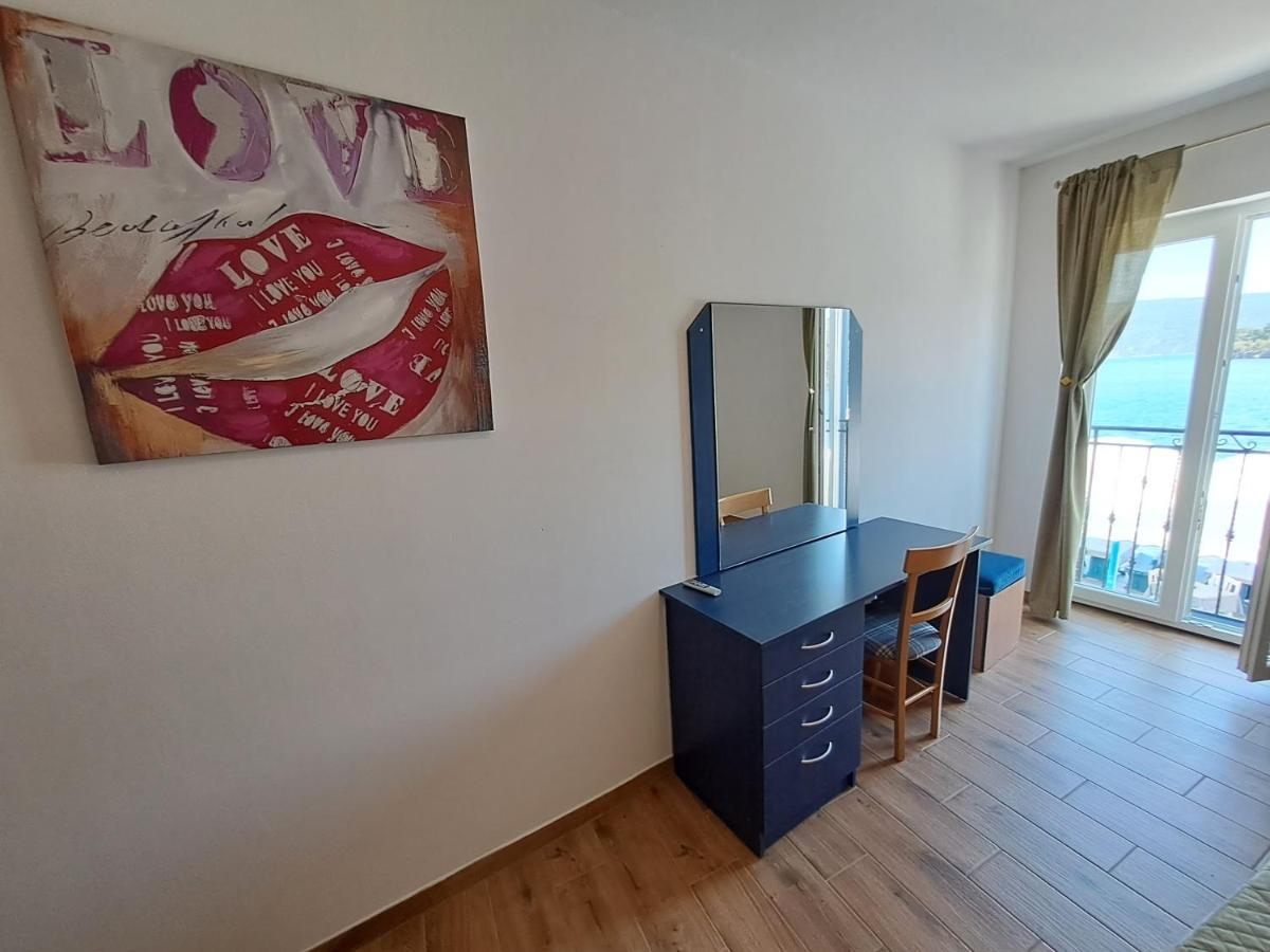 Bed and Breakfast Sobe Mamalu Valun Exterior foto