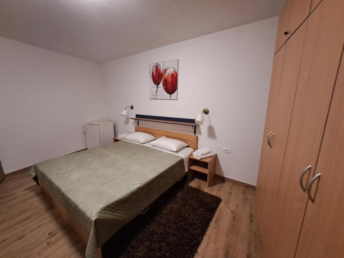Bed and Breakfast Sobe Mamalu Valun Exterior foto